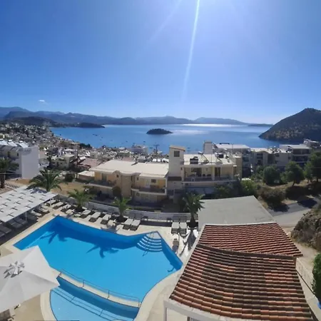 Aretousa Hotel apartamentowy