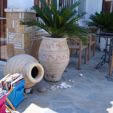 Aretousa Lejlighedshotel Tolón