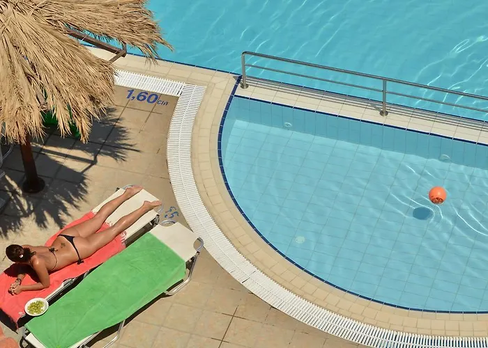 Aretousa Aparthotel