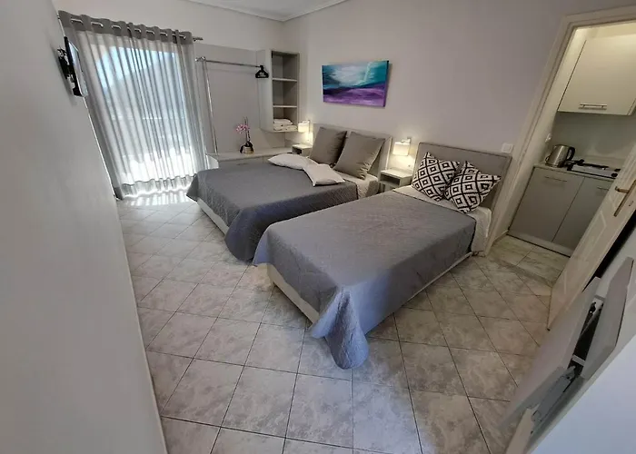 Aparthotel Aretousa