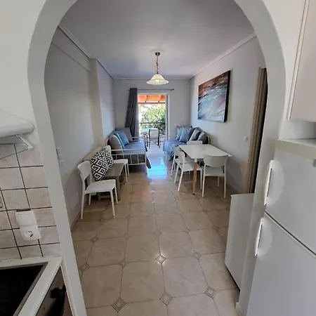 Aretousa מלון דירות טולון