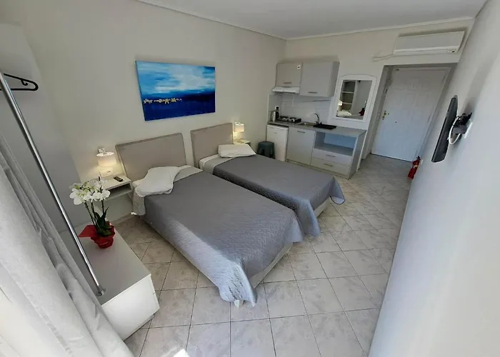 Aretousa Aparthotel 4*