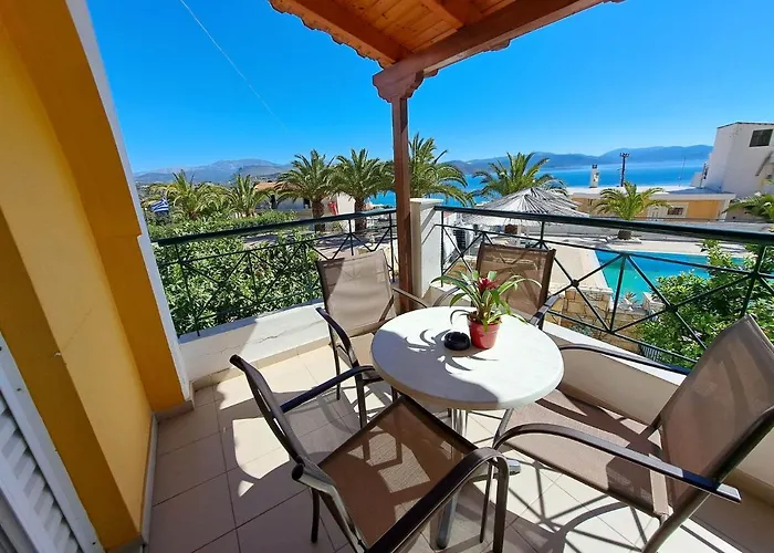 阿雷多莎公寓式酒店 4* 托隆